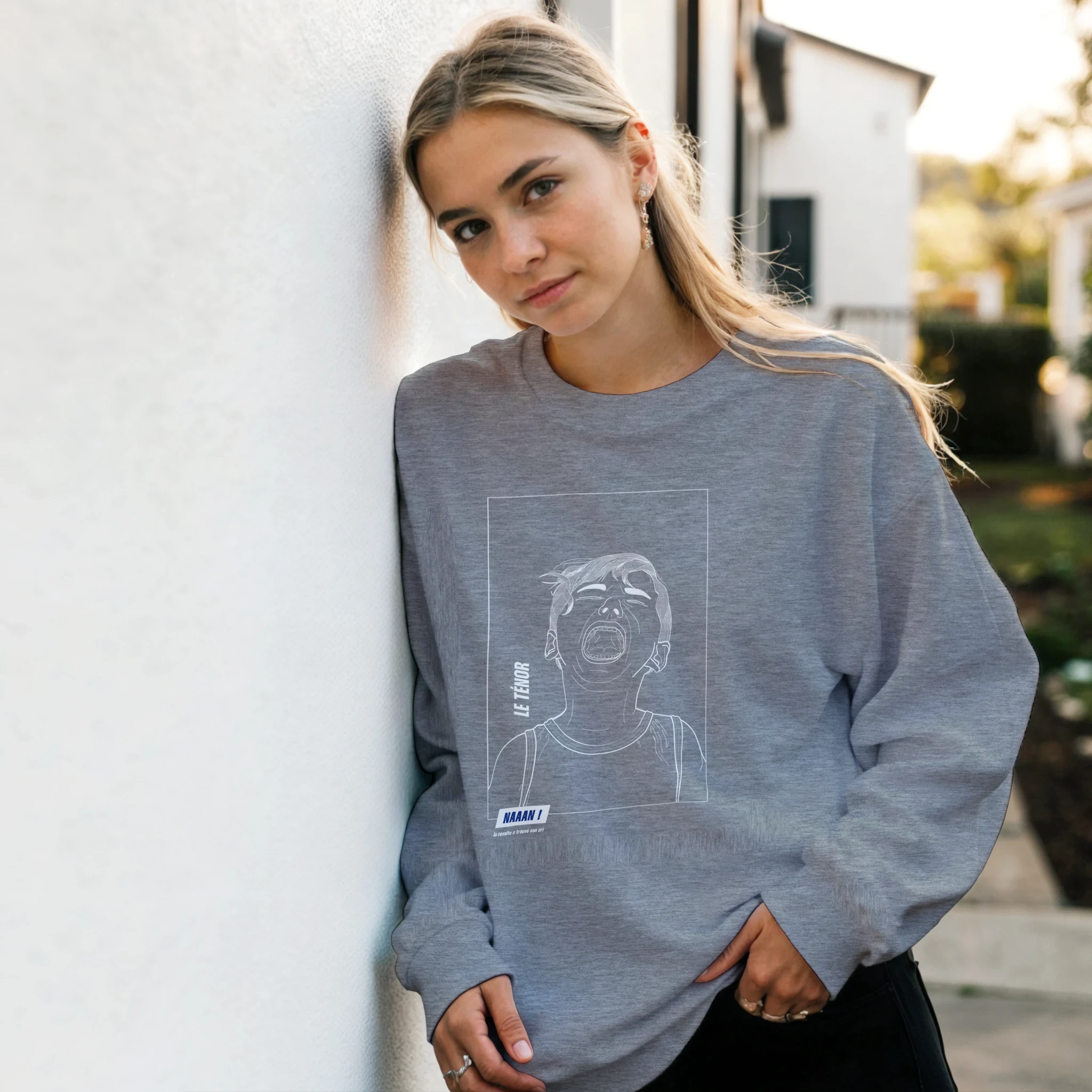 sweat pull gris unisexe dessin blanc